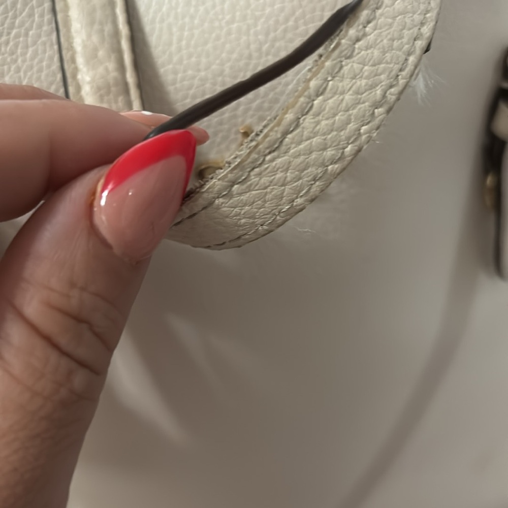 Coach | cream color tote ( purse) - Picture 4 of 10